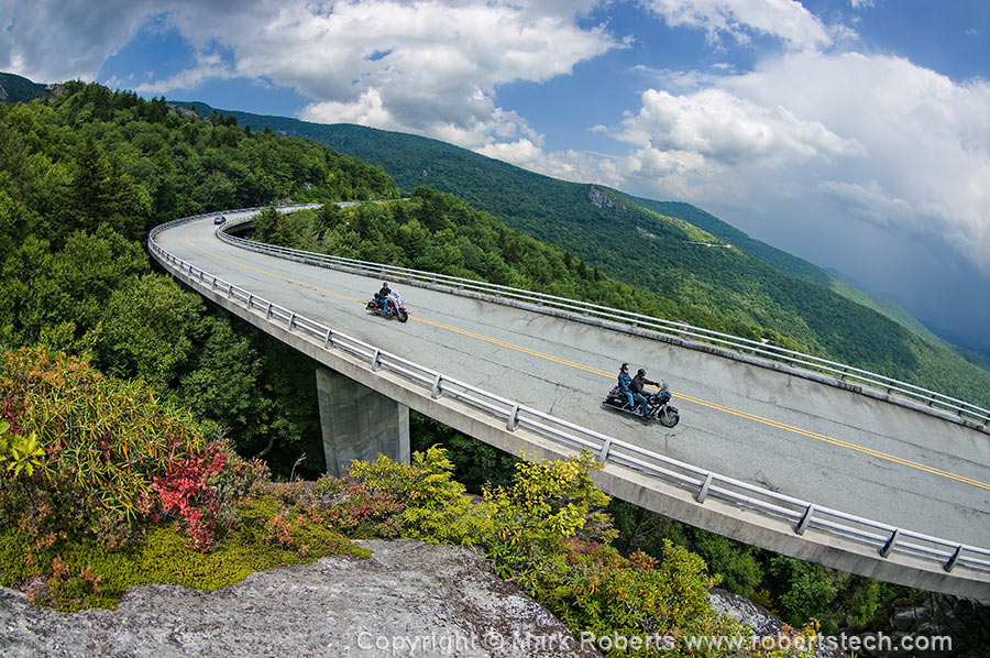 Bikers on the Parkway - 7d804632
